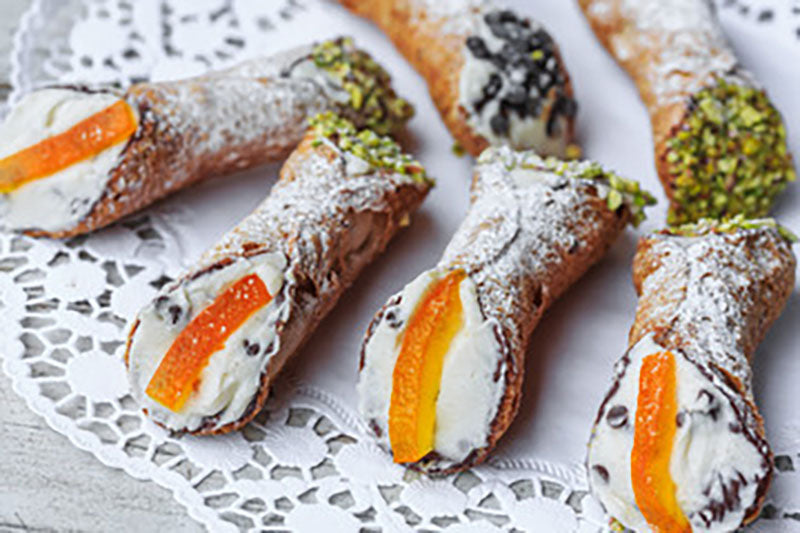 Cannoli with Frank and Sal cannoli cream